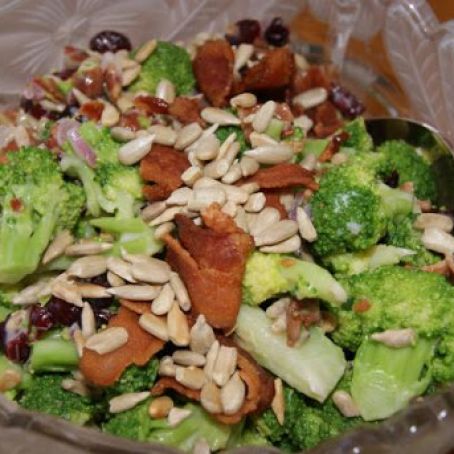 Broccoli Salad (Trisha Yearwood's)