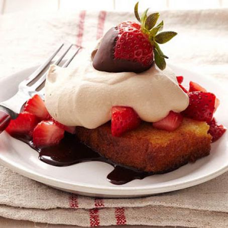 Toasted Pound Cake with Strawberries & Chocolate Cream