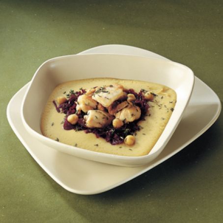 cream of chickpeas with chicken and red cabbage crema di ceci con pollo e cavolo rosso