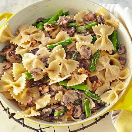 Creamy Farfalle with Cremini, Asparagus & Walnuts