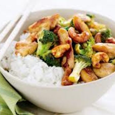 Chicken with Cashews and Broccoli