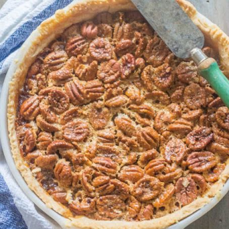 Aunt Bea's Southern Pecan Pie
