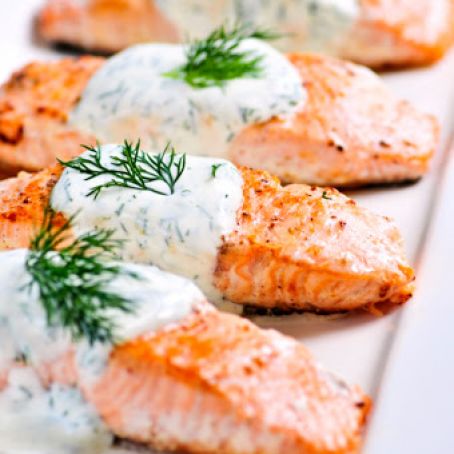 Baked Salmon with Dill Sauce