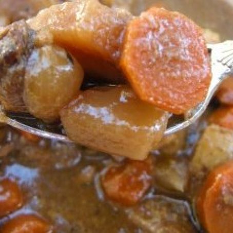 Slow Cooker Tomato-less Rustic Beef Stew