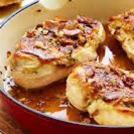 Tuscan Chicken with Mushrooms and Almonds