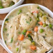 CROCK POT CHICKEN AND DUMPLINGS