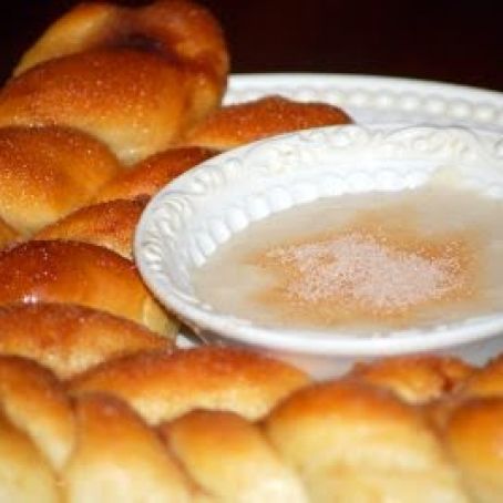 Cinnamon Sugar Bread Twists with Vanilla Cream Dip