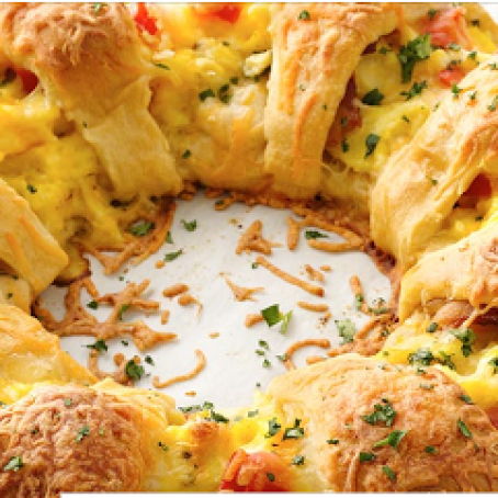 Bacon, Egg and Cheese Brunch Ring