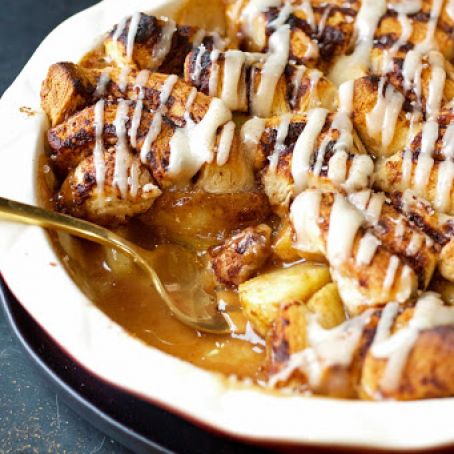 CINNAMON BITES APPLE COBBLER