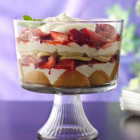 Strawberry Cream Cheese Trifle