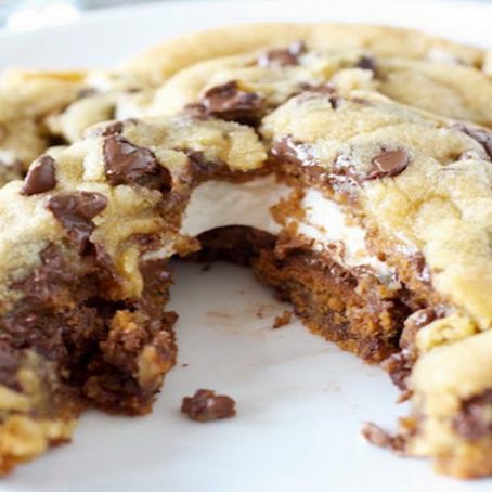 Smores Stuffed Chocolate Chip Cookies
