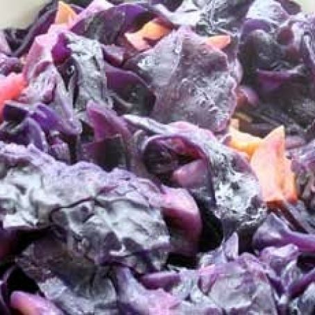 Apple Bacon Braised Cabbage