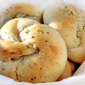 Soft Garlic Knots