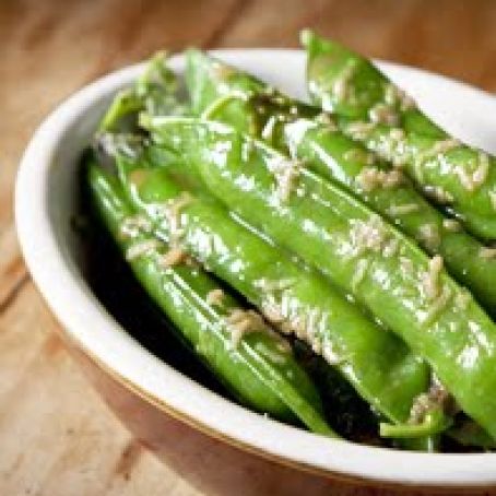 SAUTEED PEA PODS w/CHILI AIOLI