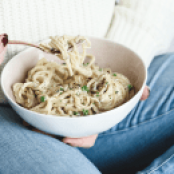 CREAMY CASHEW PASTA WITH PEAS & MUSHROOMS