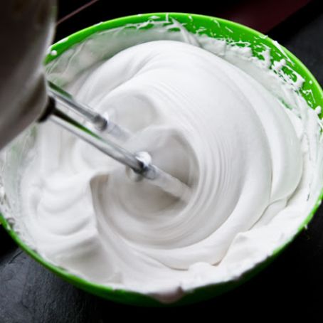 How-to: Whipped Coconut Cream from Coconut Milk