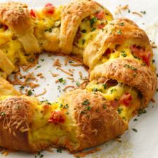 Bacon, Egg, & Cheese Brunch Ring