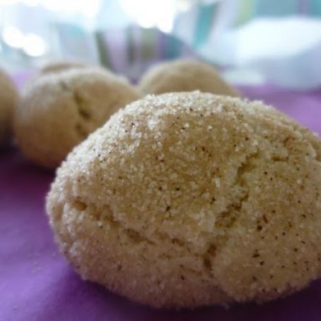 Cinnamon Cookie Balls