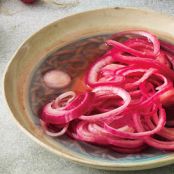 Quick Pickled Onions