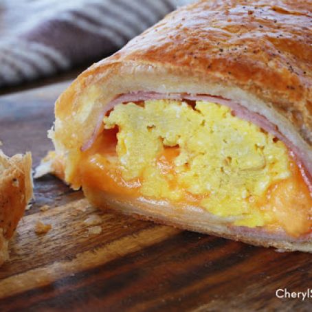 Breakfast Stromboli