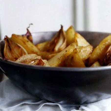 ROASTED POTATOES & SHALLOTS