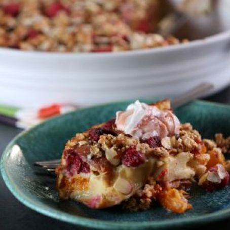 Apricot and Raspberry Granola Gratin with Raspberry Honey Yogurt