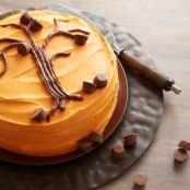 Haunted Tree Halloween Cake