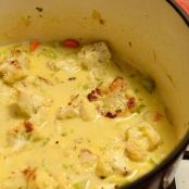 Roasted Garlic & Cauliflower Soup