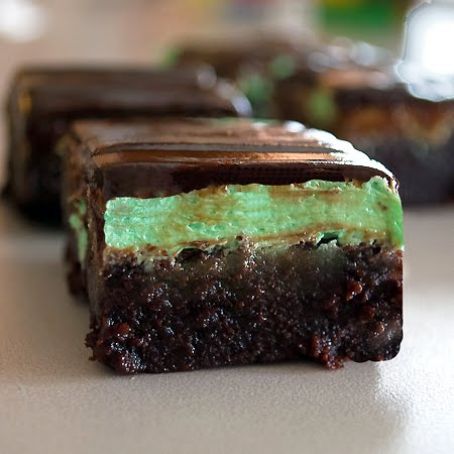 Chocolate Mint Brownie Pie
