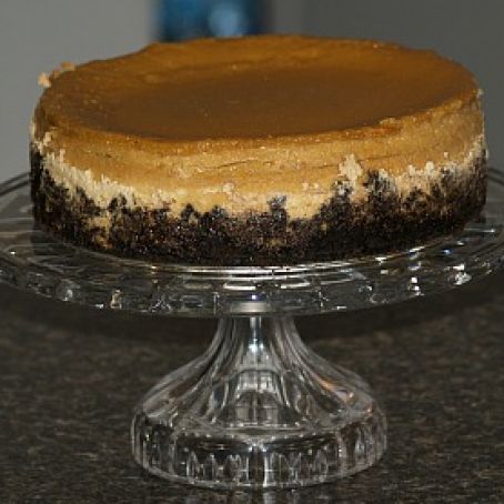 Peaches & Cream Cheesecake with Chocolate Cookie Crust