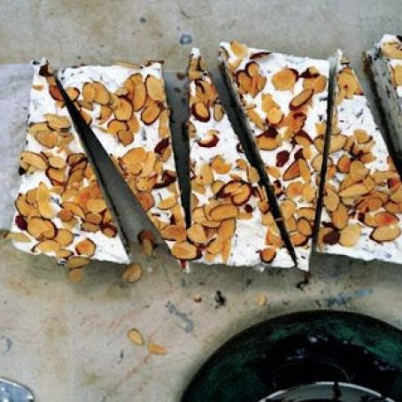 STRACCIATELLA TORTONI CAKE