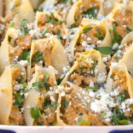 Buffalo Chicken Stuffed Shells