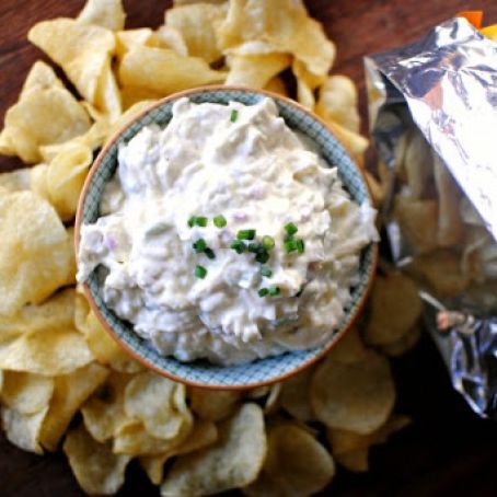 Cheesy Roasted Garlic Chip-Dip