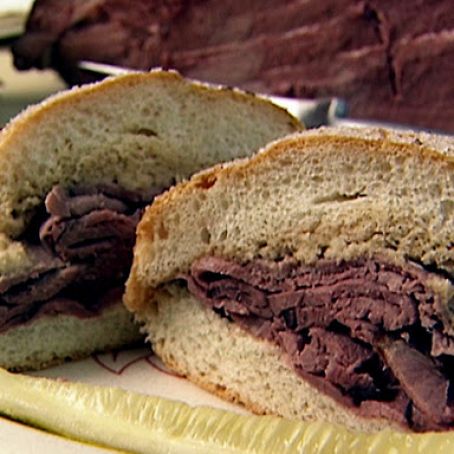 Roast Beef on Weck