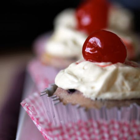 Cherry Chocolate Chip Cupcakes
