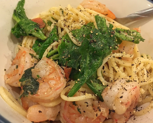 Shrimp pasta with arugula, tomatoes and basil Recipe - (4.7/5)_image
