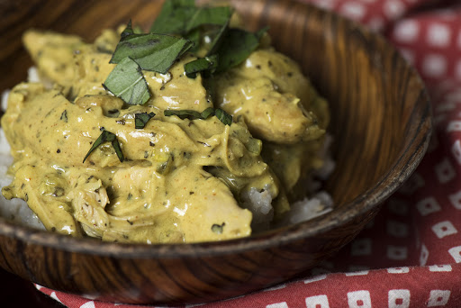 Slow Cooker Basil Chicken And Coconut Curry Recipe - (3.7/5)_image