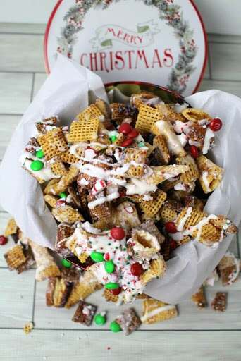 Christmas Chex Mix Recipe with M&Ms - Christmas Crack Chex Mix
